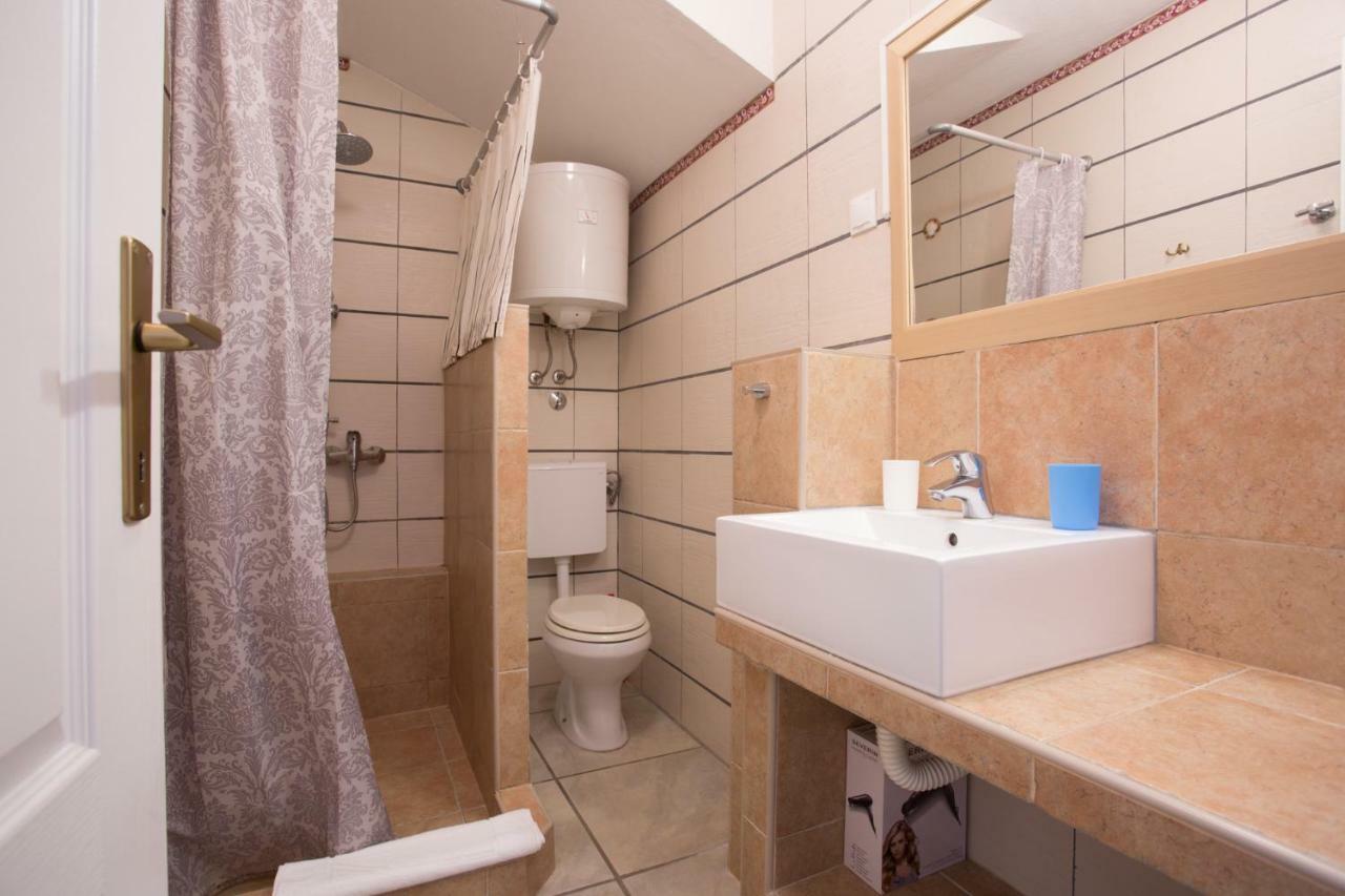 Apartments Villa Anna Baška Eksteriør billede