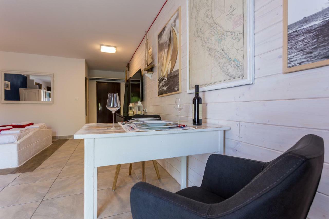 Apartments Villa Anna Baška Eksteriør billede